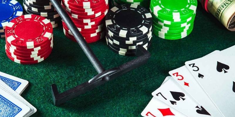 Chiến thuật để đạt được top 3 trong giải đấu Poker nhà cái Hello88